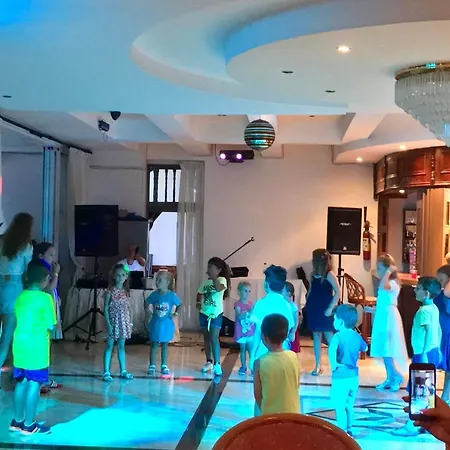 Avlida 4*