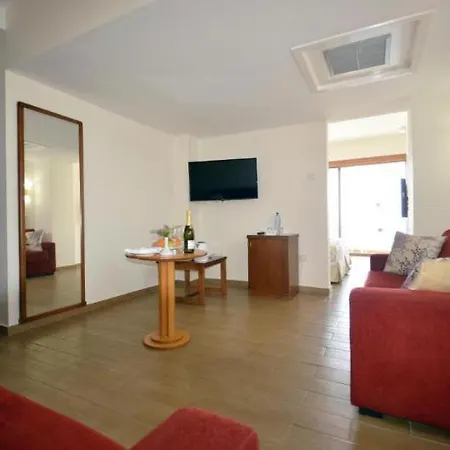 Avlida Hotel