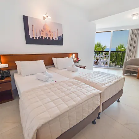 Avlida Hotel 4*