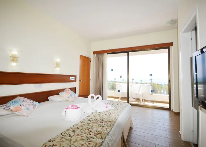 Hotel Avlida 4*